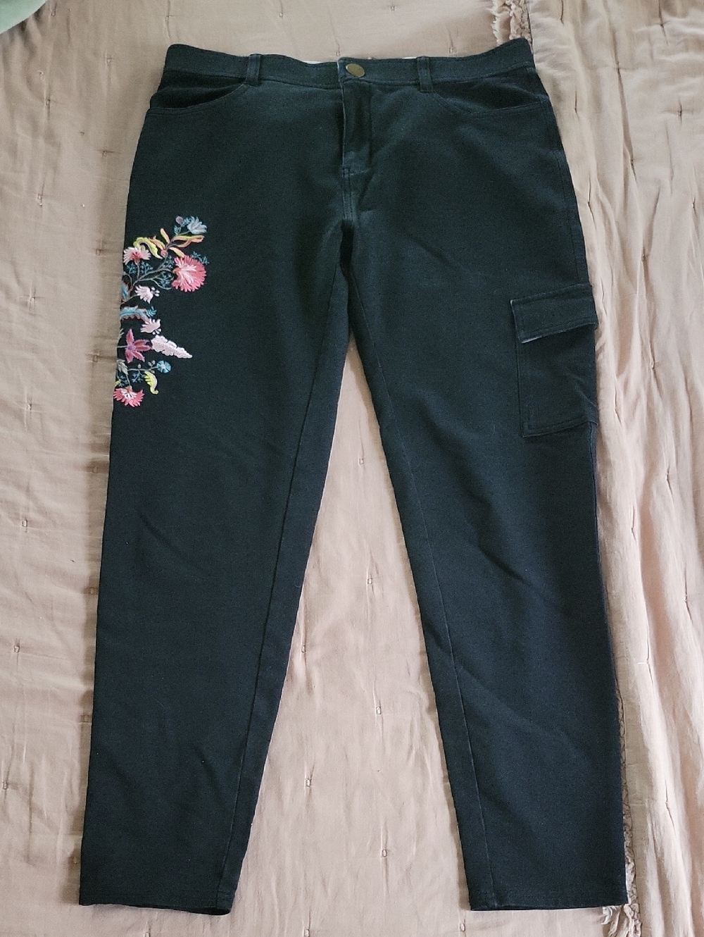 MATILDA JANE Black Cotton Stretch Cargo Pants with Floral Embroidery - Picture 2 of 9